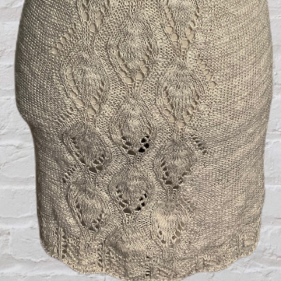 Dots Gray White Blend Deep V Crochet Knit Sweater Tunic Top NWT - Picture 5 of 11